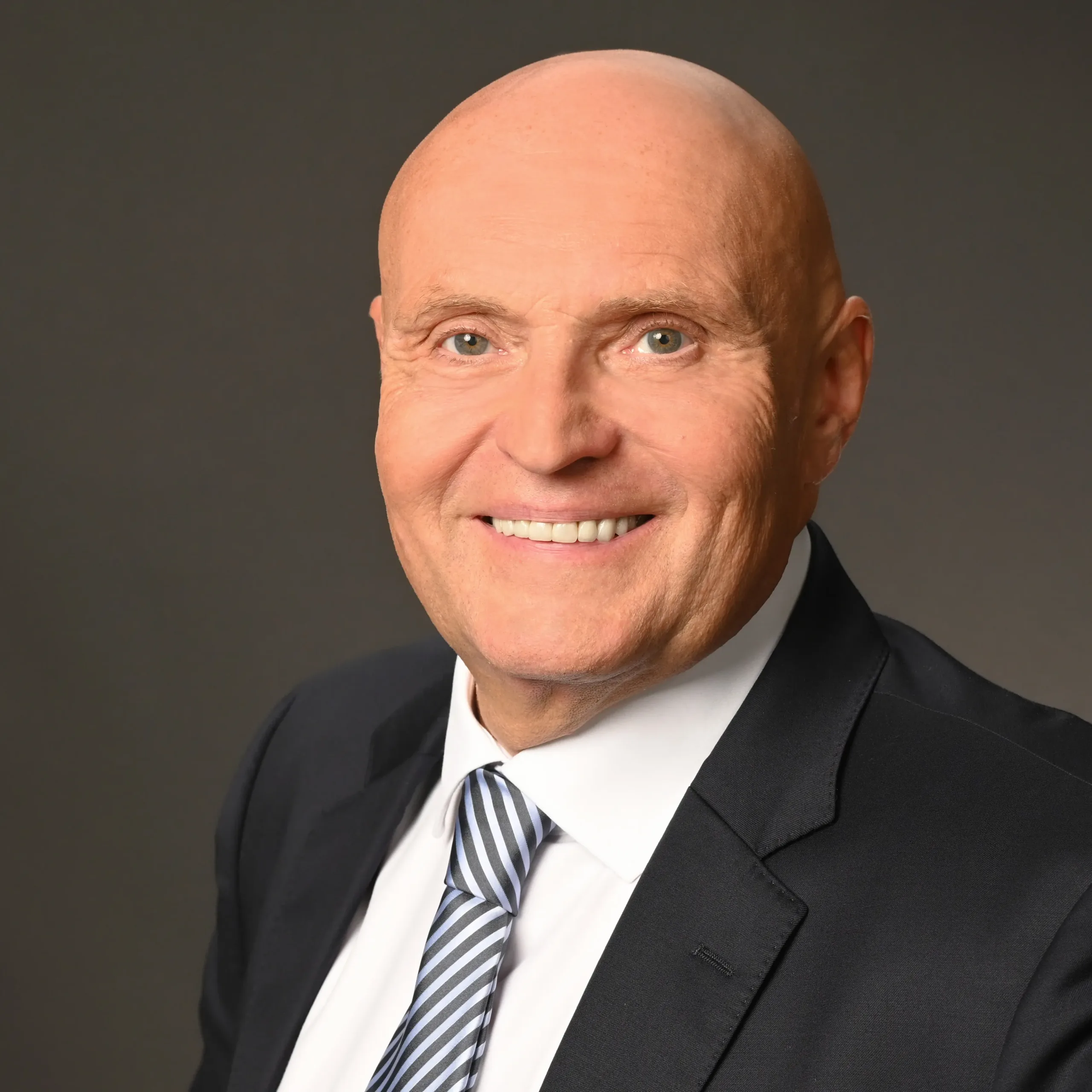 Thomas Kolb, Viviania